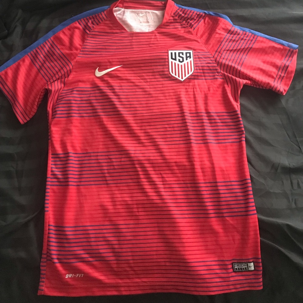 Nike USA soccer jersey